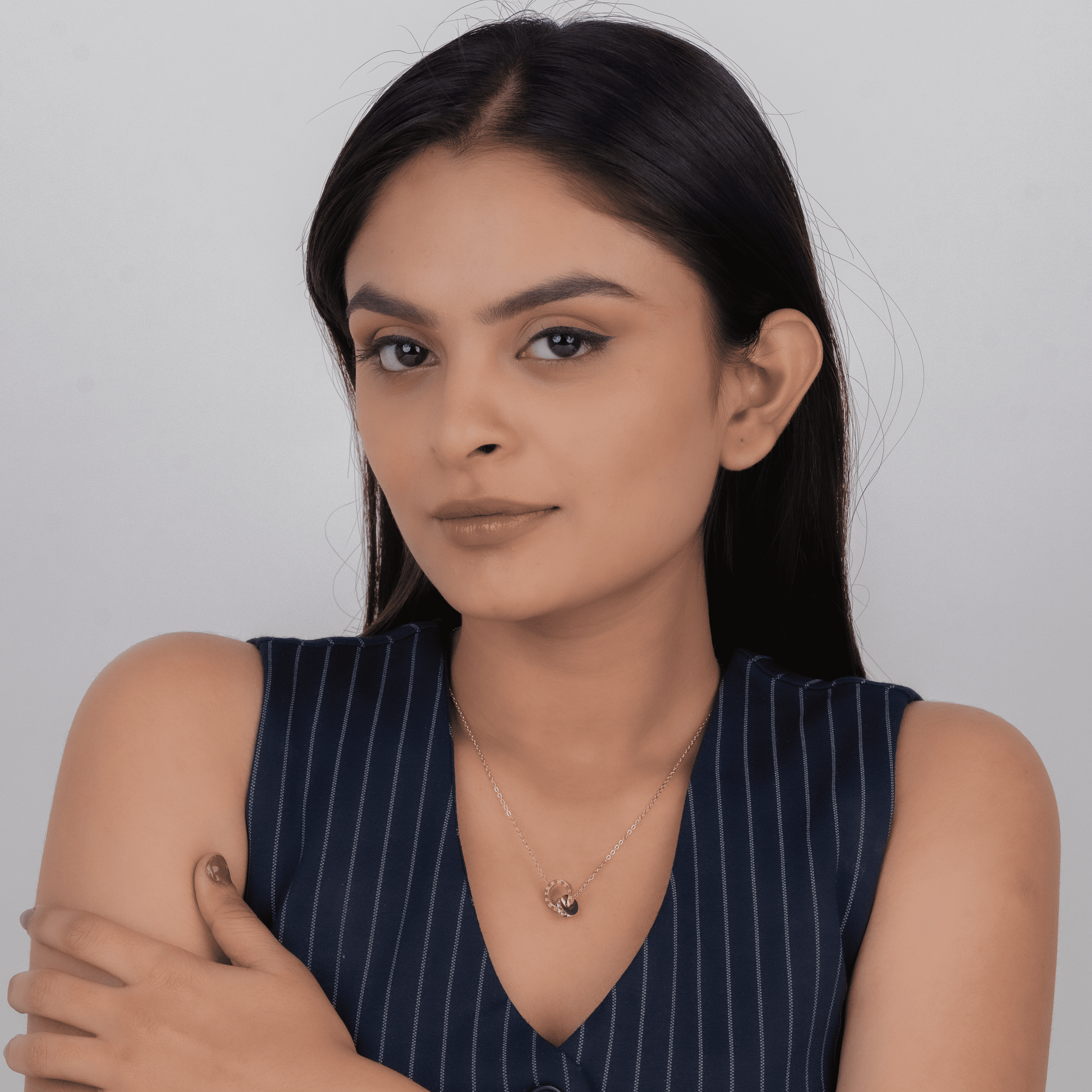 Roman Tale Bracelet & Eternity Roman Necklace