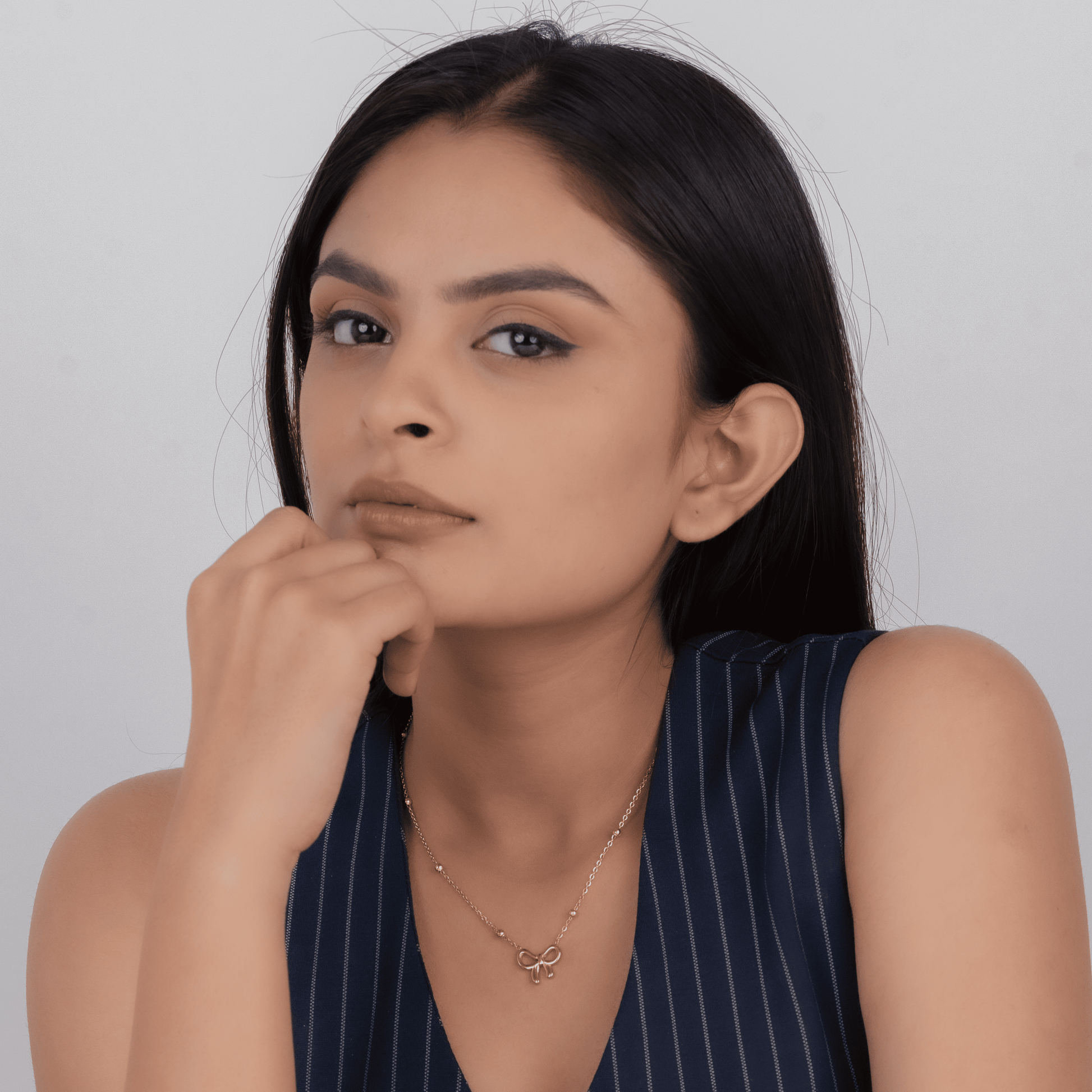 Bow Necklace & Shell Chic Necklace