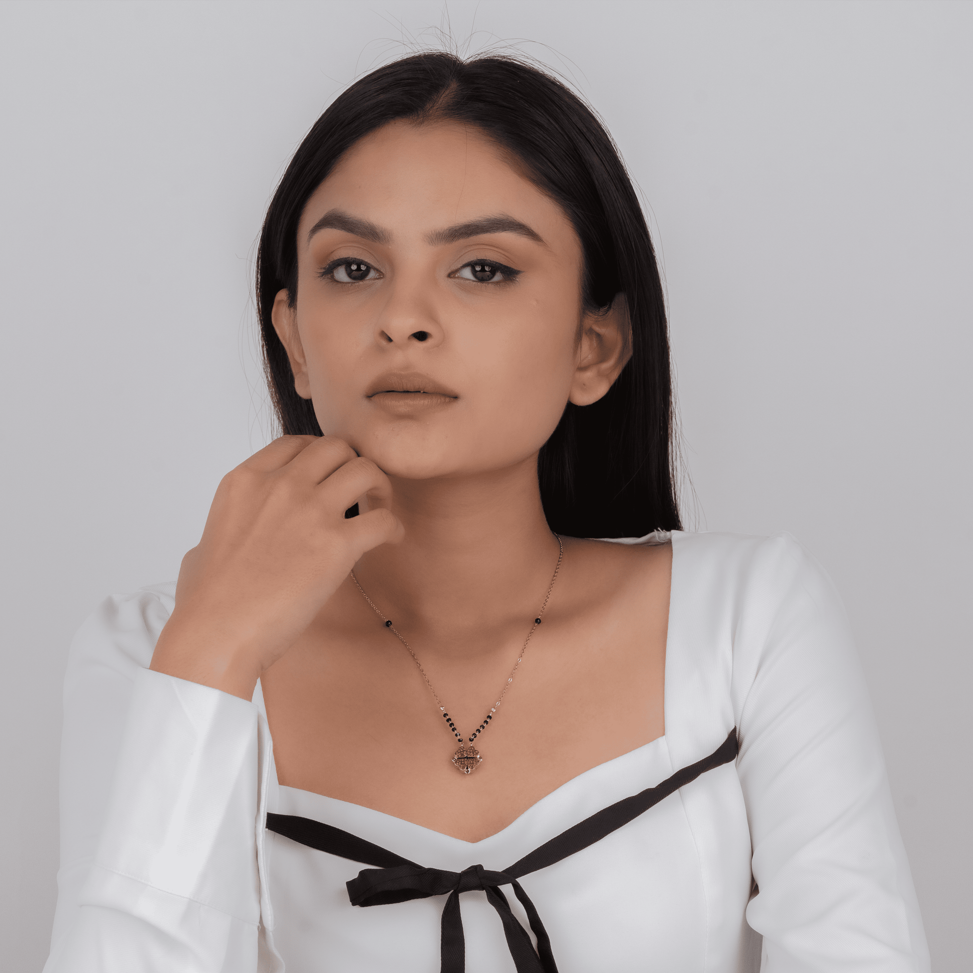 Aliya Mangalsutra (Reversible)