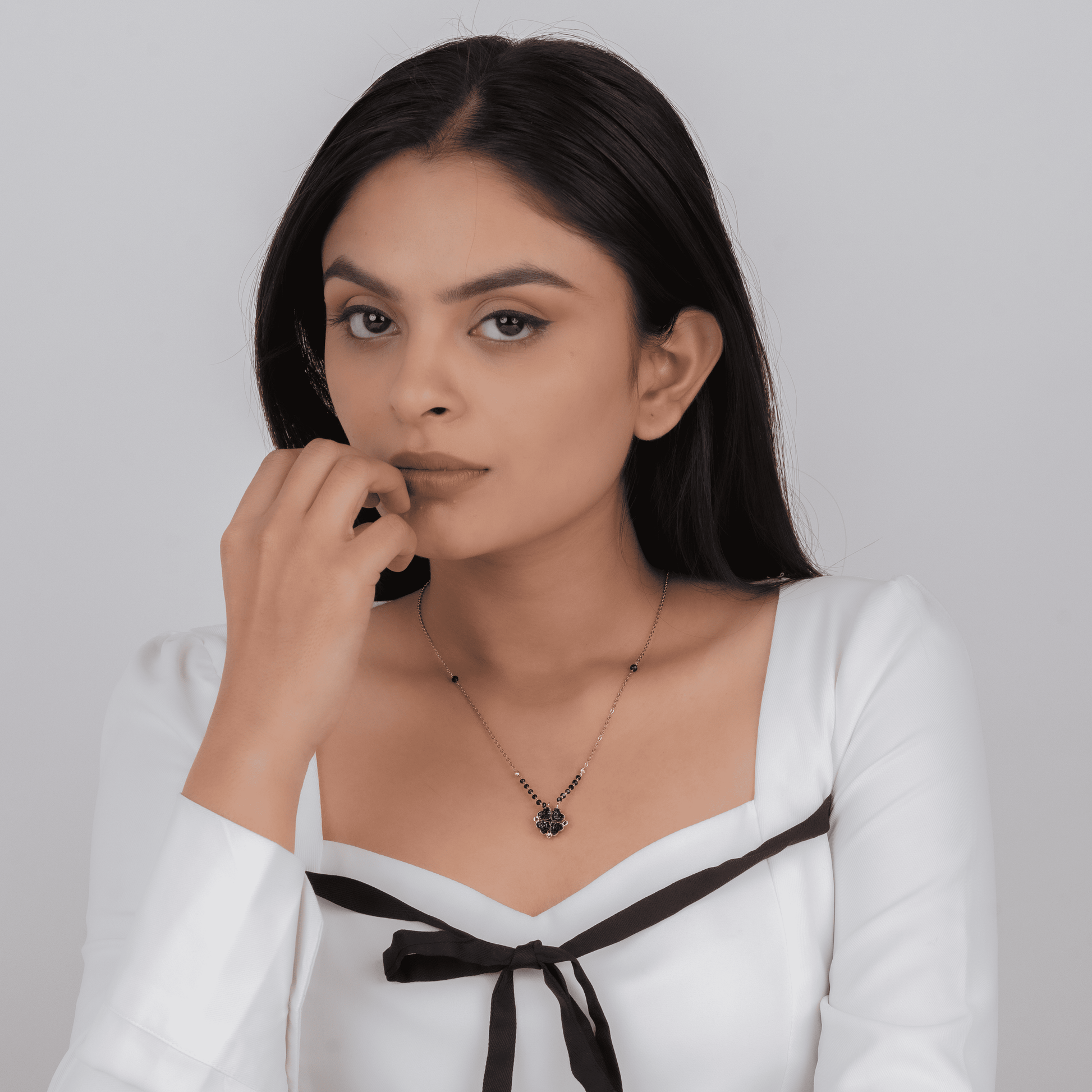 Aliya Mangalsutra (Reversible)