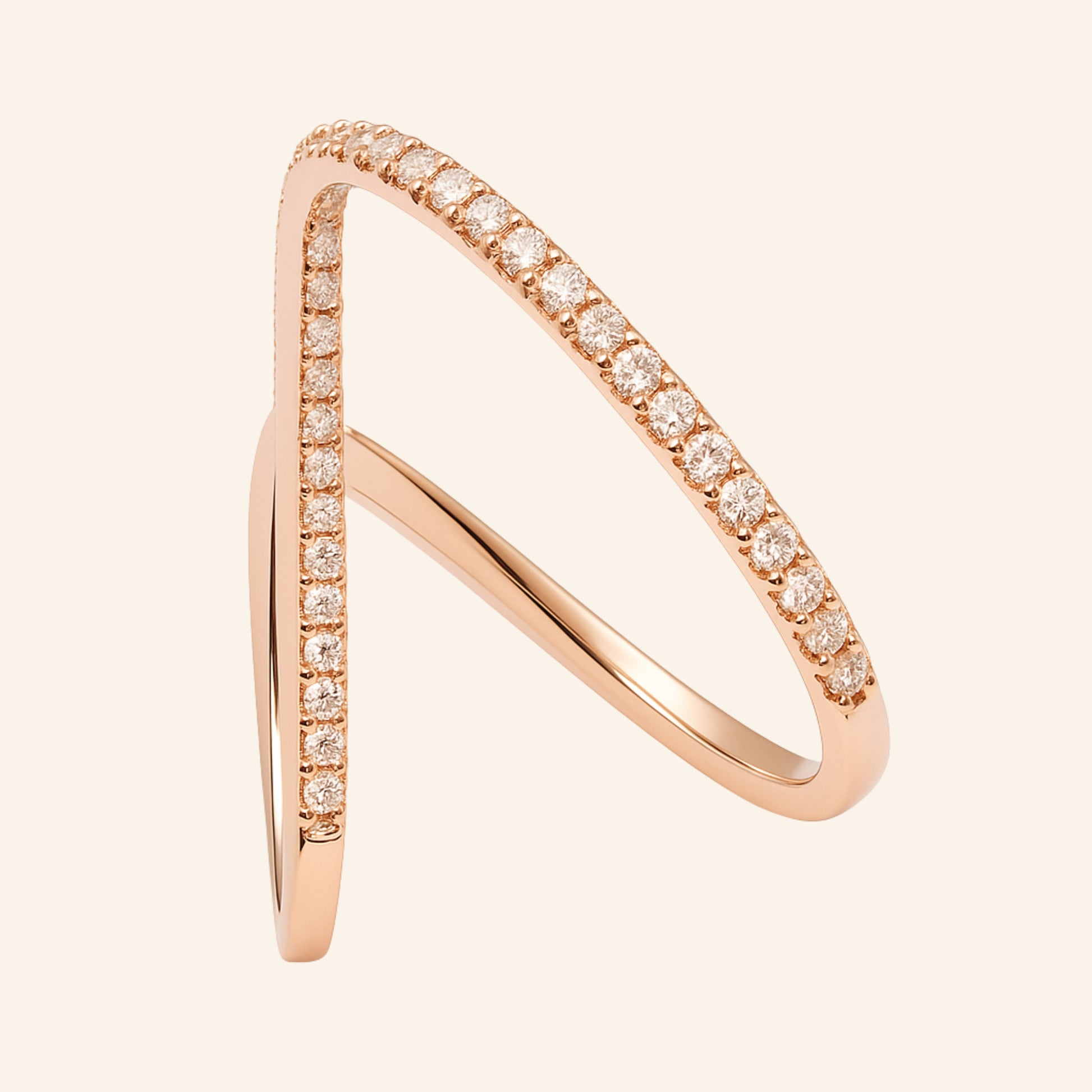 Vanki Ring & Lustre V Necklace