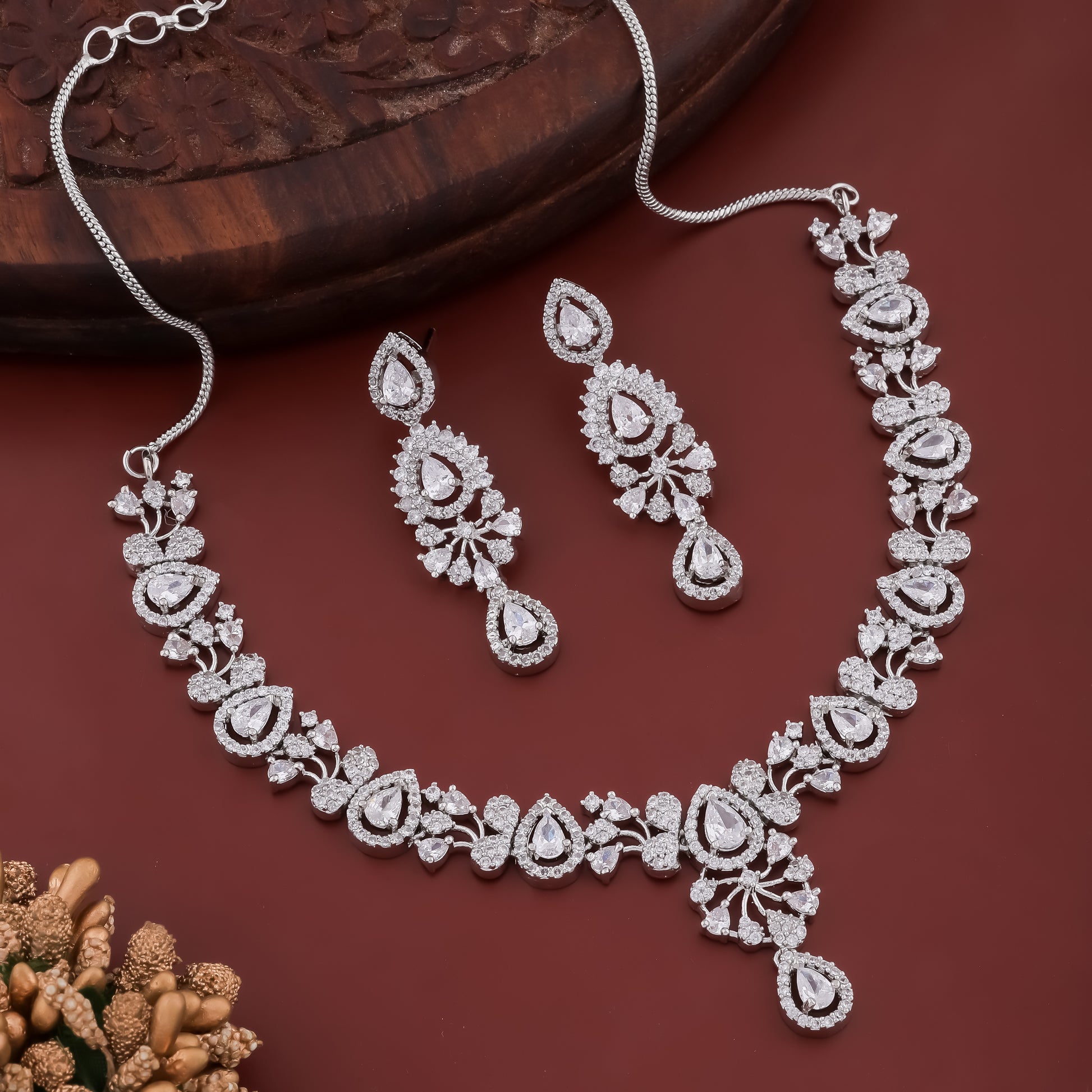 Voguish Rhodium Plated Crystal Emerald & Cubic Zirconia Studded Necklace Set