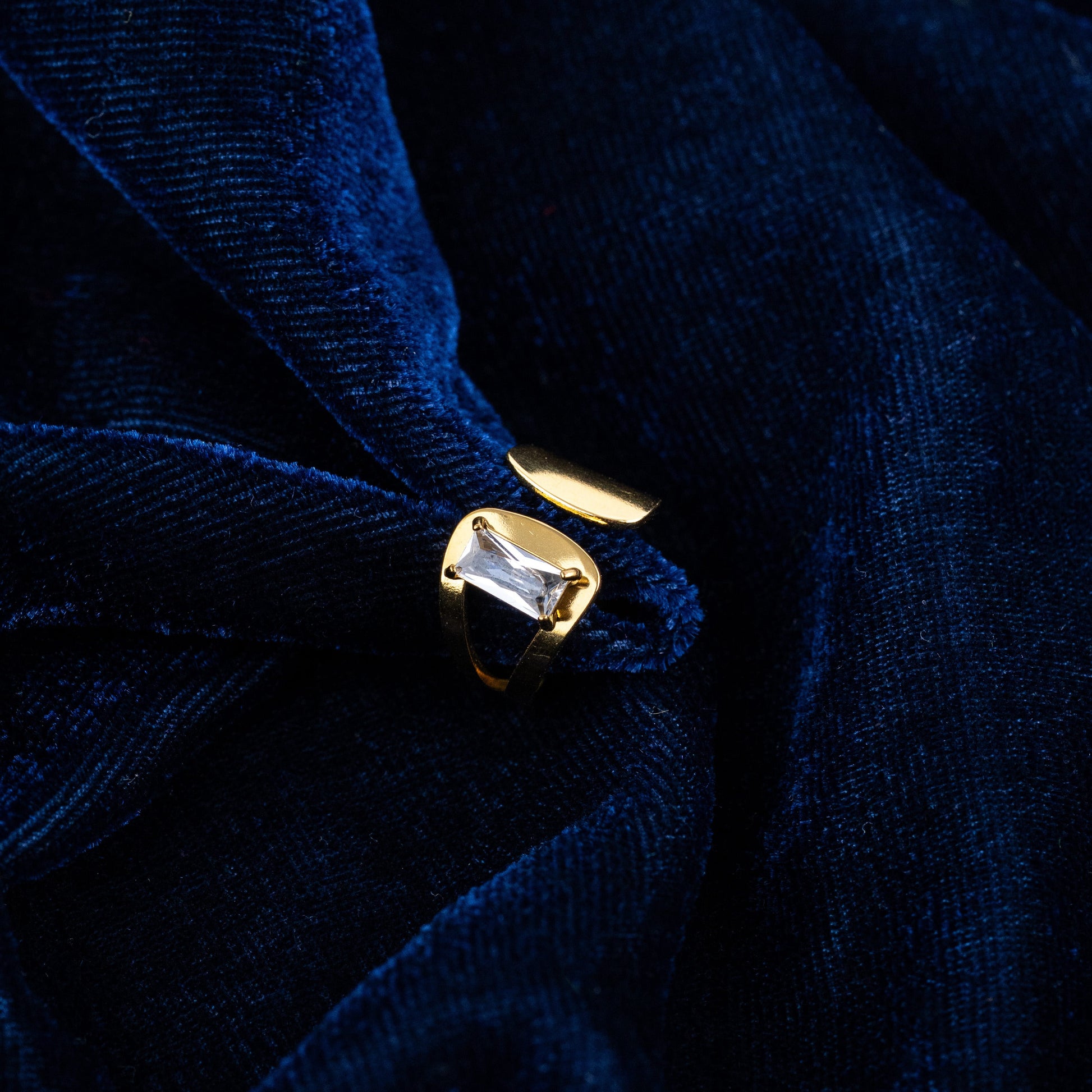 Zione Ring