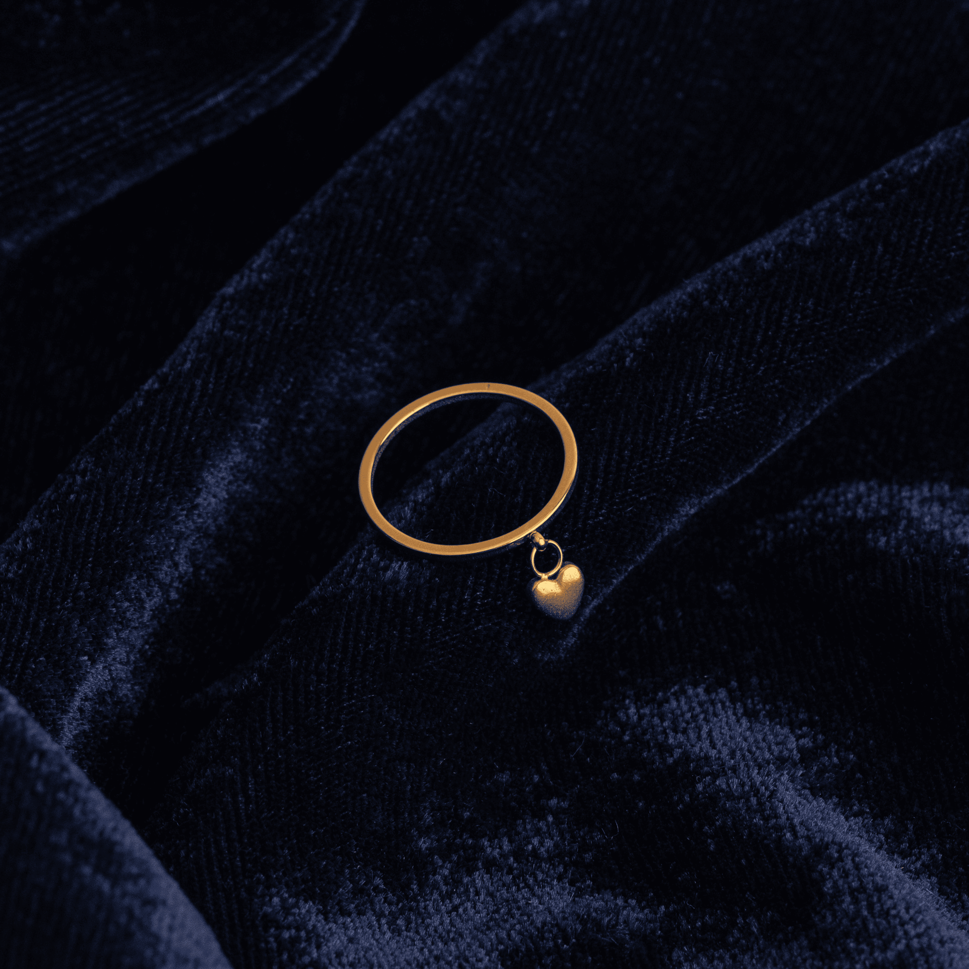Damgling Heart Ring