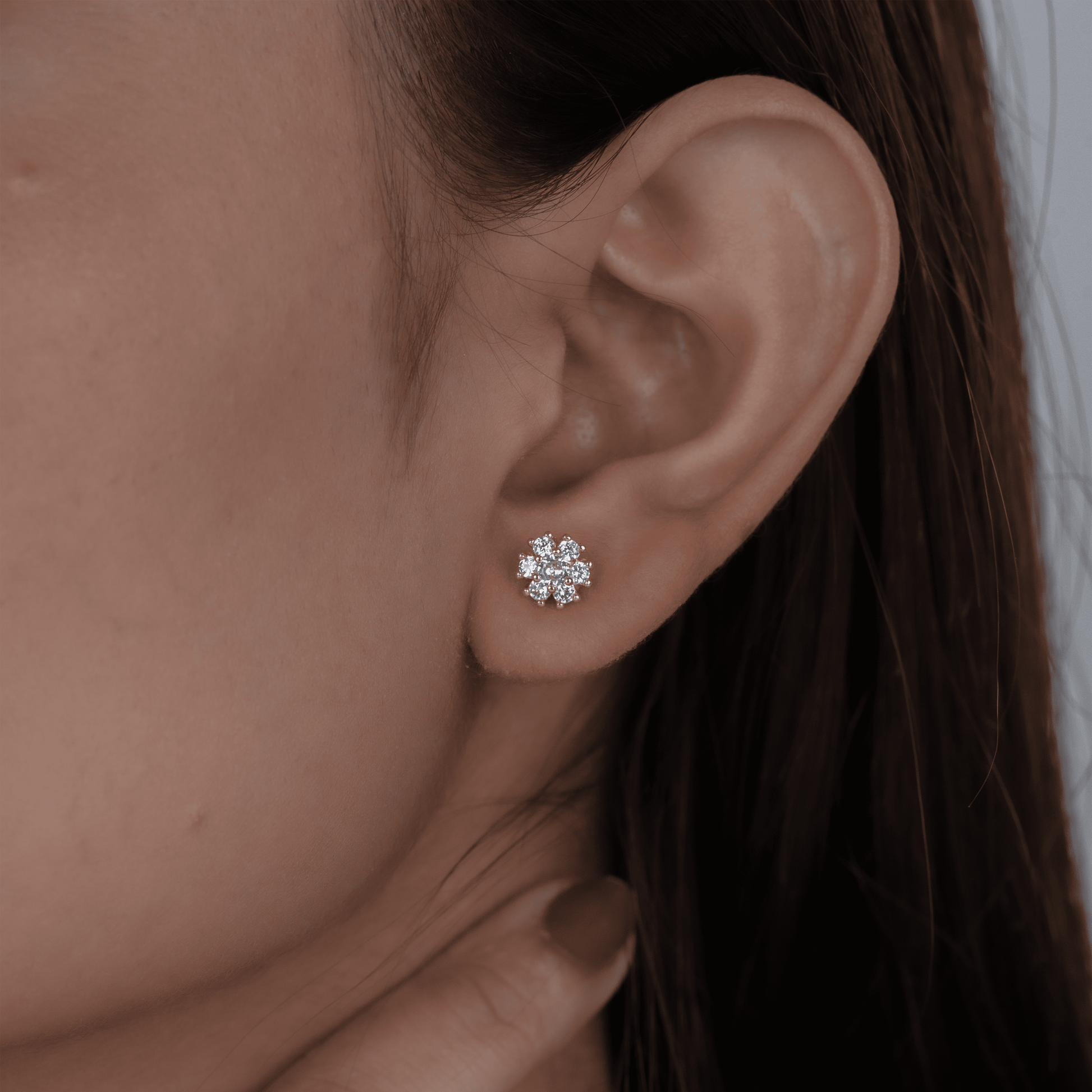 Glowlette Studs Earrings