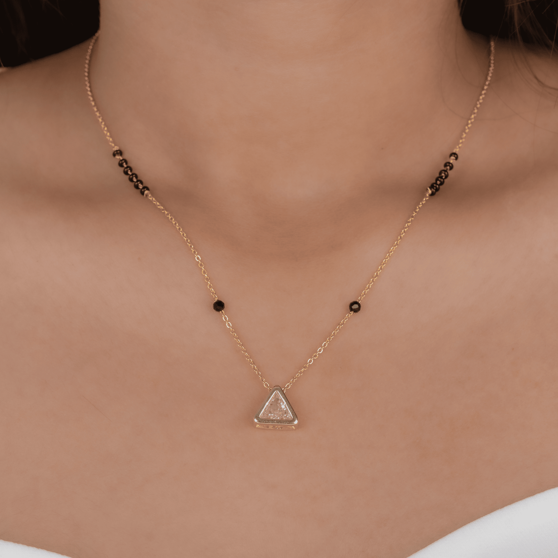 Tia Solitaire Mangalsutra