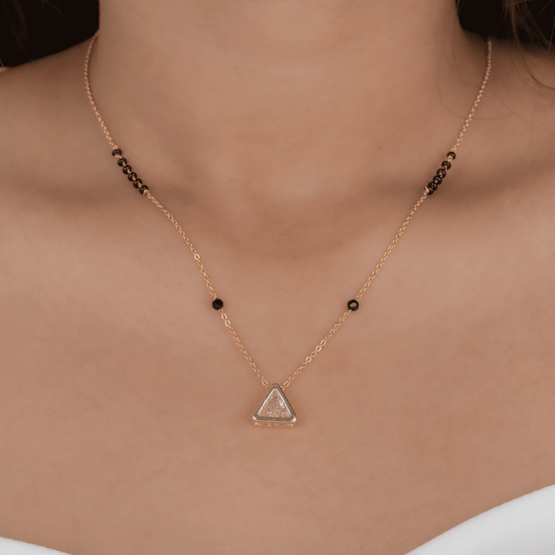 Tia Solitaire Mangalsutra