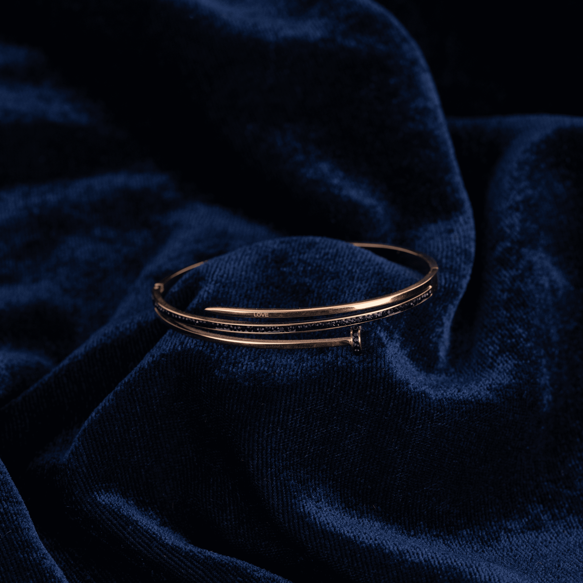 Intersecting Night Bracelet