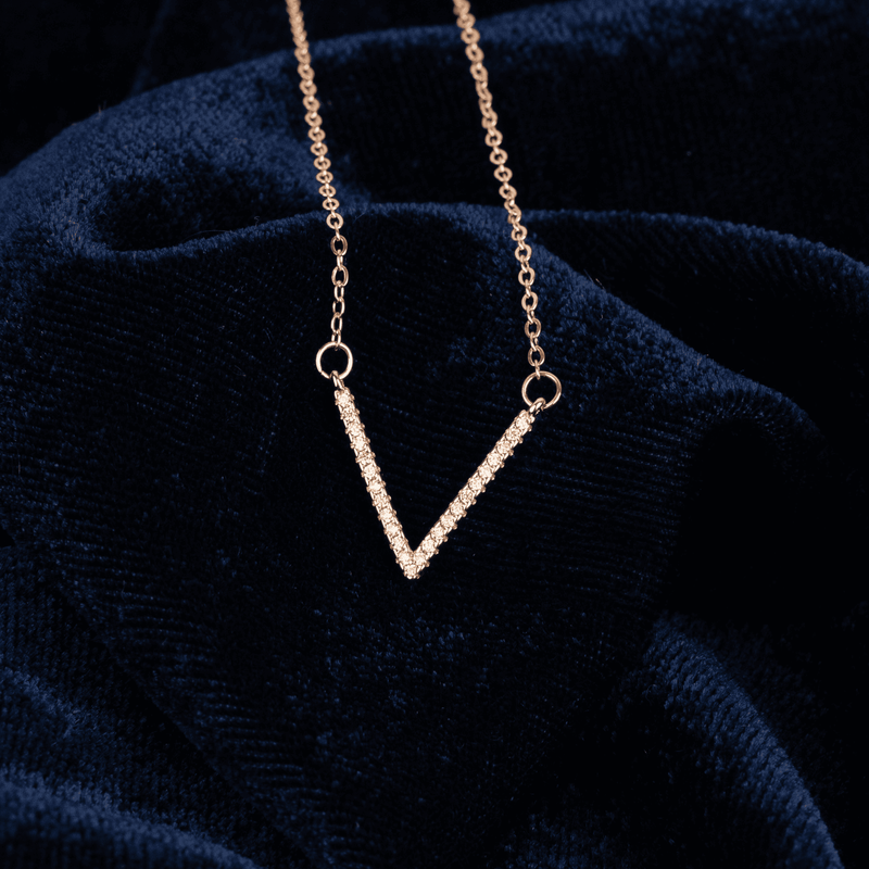 Lustre V Necklace
