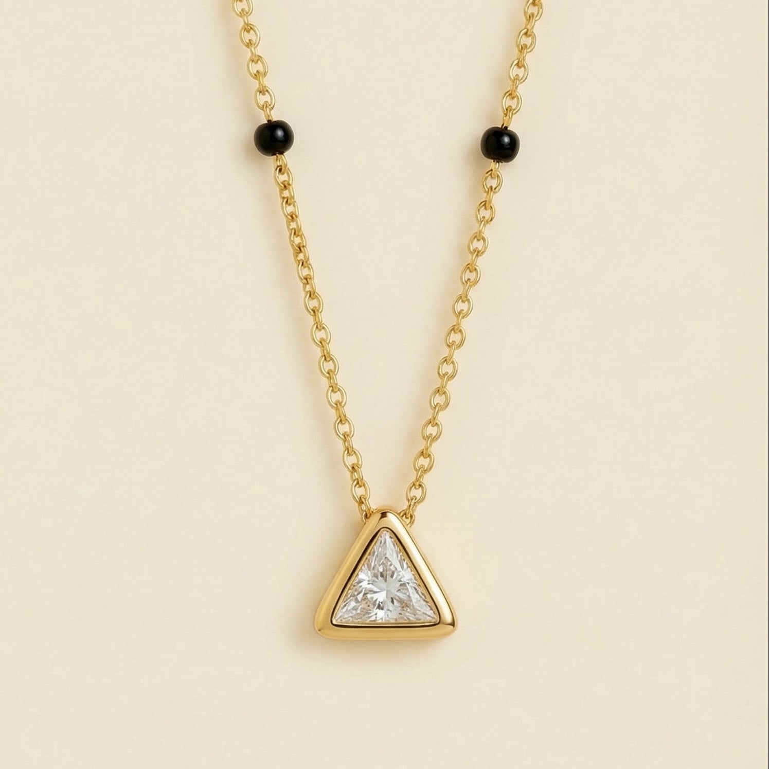 Tia Solitaire Mangalsutra